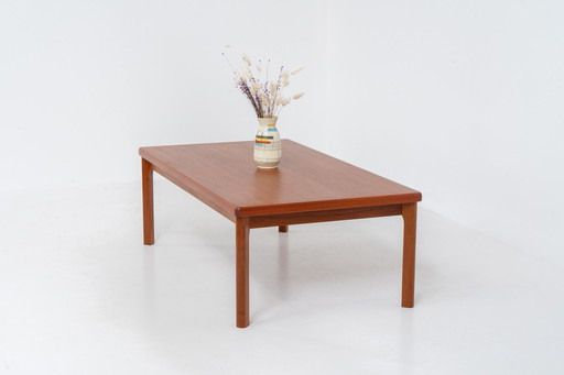 Deense salontafel van Henning Kjaernulf