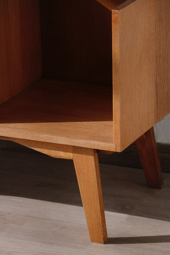 Image 1 of Eiken dressoir - Années 60