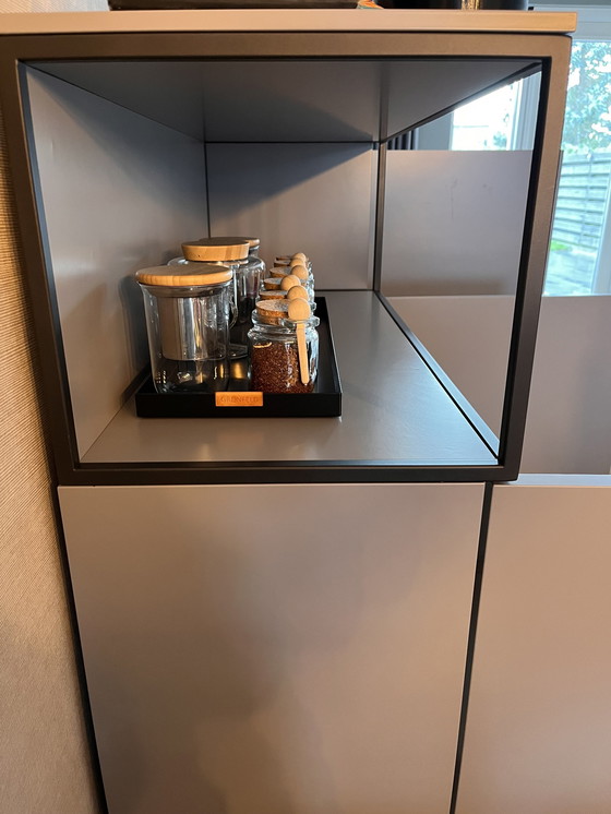 Image 1 of Wandkast Novamobili met legplanken