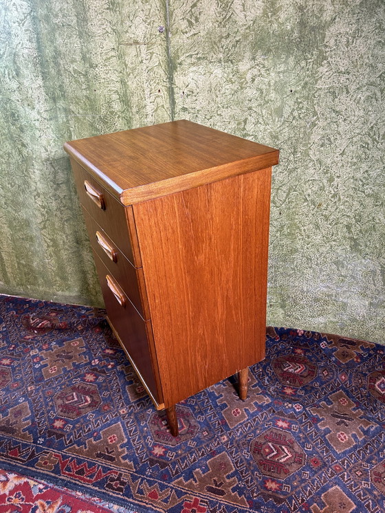 Image 1 of Mid century retro vintage teak kasten van Meredew 1960