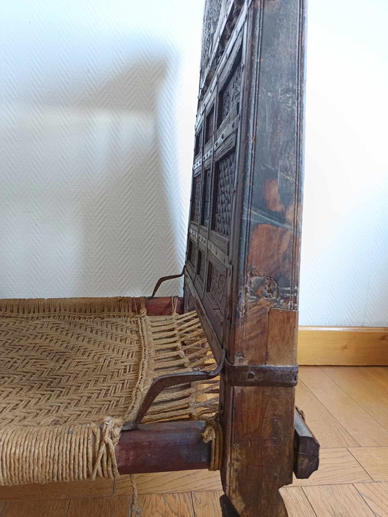 Image 1 of 2X traditionele lage stoelen, Indonesië