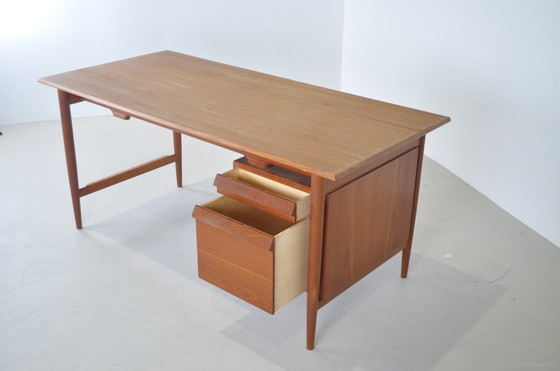 Image 1 of Vintage bureau