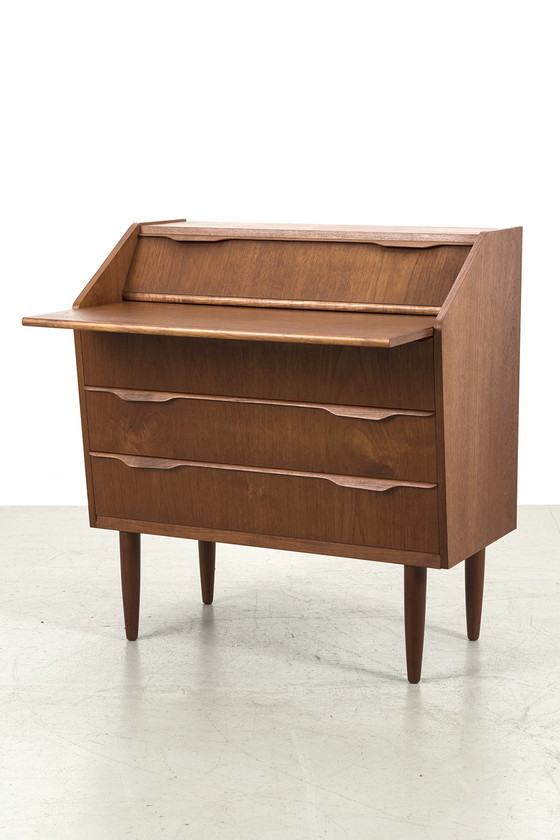 Image 1 of Deense secretaire