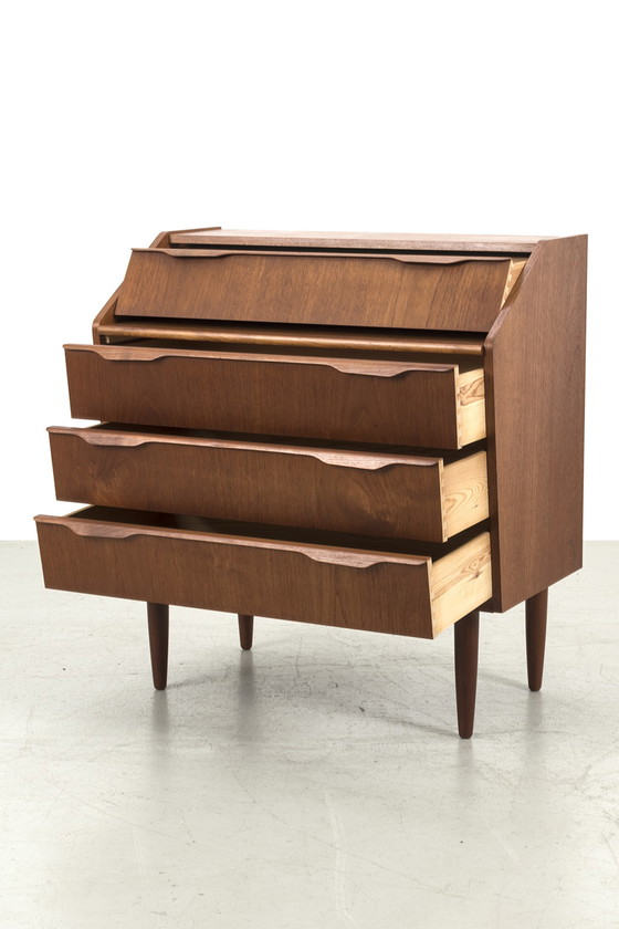 Image 1 of Deense secretaire