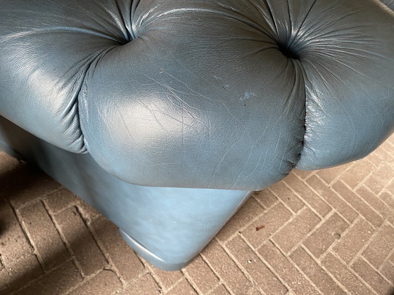 Image 1 of Chesterfield fauteuil blauw