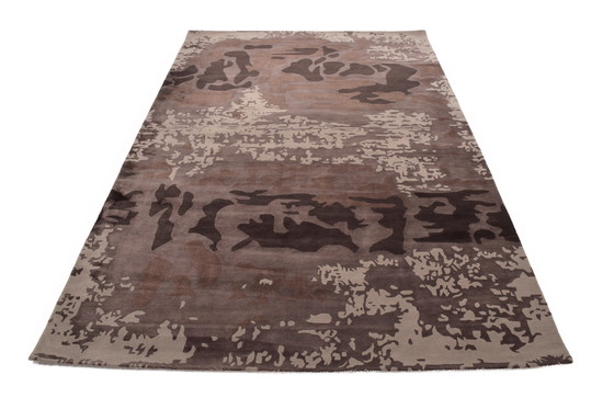 Image 1 of House of Rugs Strong XXL Carpet