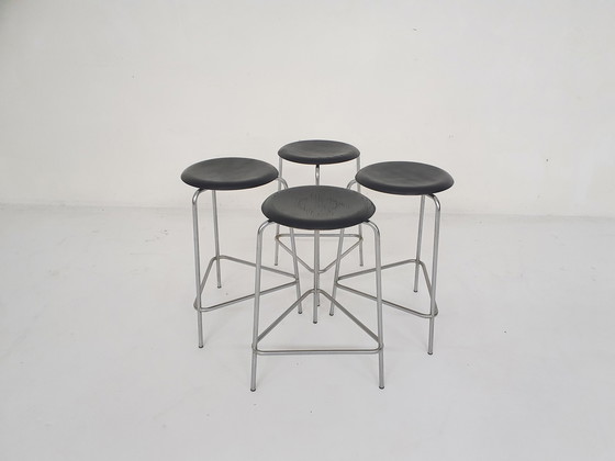 Image 1 of Arne Jacobsen voor Fritz Hansen "M3170" krukken, Denemarken, 1967