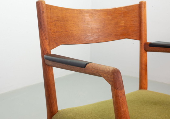 Image 1 of 2x Hans Wegner Stadhuisstoelen