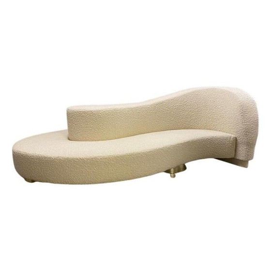 Image 1 of Vintage eigentijdse Wave Curved "Borne" bank in witte boucle stof, Italië