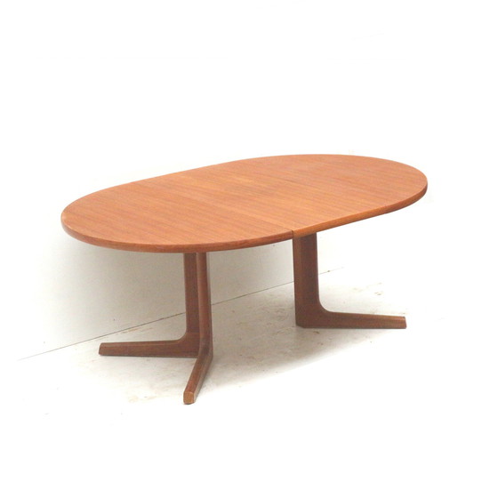 Image 1 of Grote Vintage Verlengbare Ovalen Eettafel Van Glostrup Gemaakt In De Jaren ’60