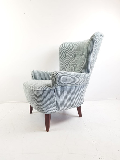 Artifort Fauteuil Lichtblauwe Rib Nieuw Gestoffeerd 