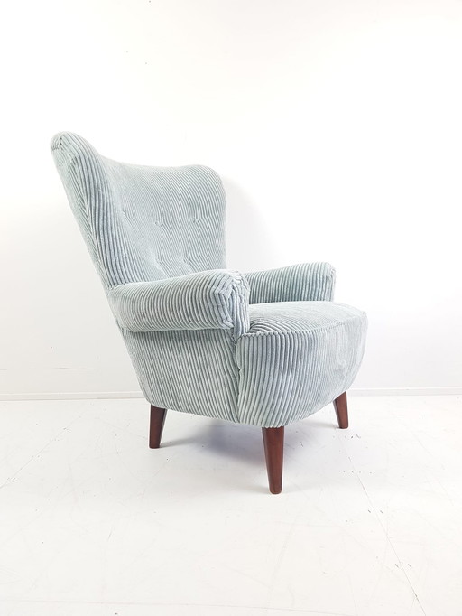 Artifort Fauteuil Lichtblauwe Rib Nieuw Gestoffeerd 