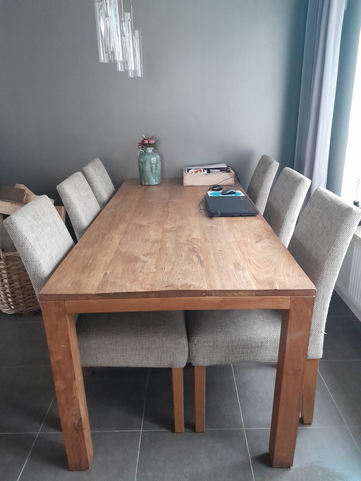 Teakhouten eetkamertafel