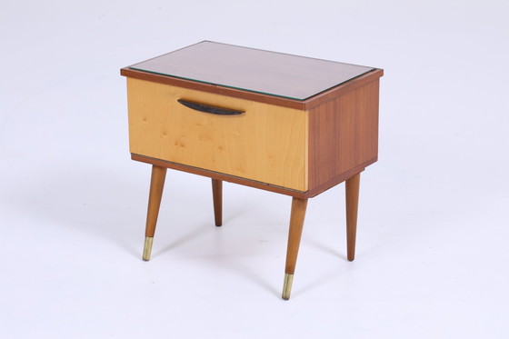 Image 1 of Retro nachtkastjes uit de jaren 60 | Mid Century Retro Mini ladekastje met klep en glazen legplank Vintage | Stijlvol jaren 70