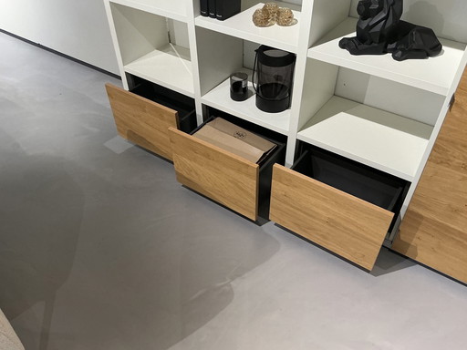 Hülsta Mega Design Wandkast Toonzaalmodel