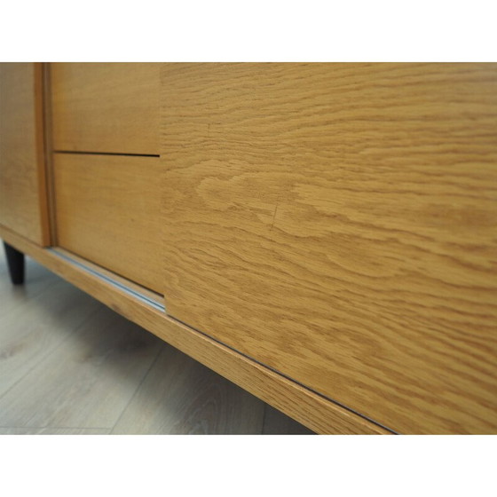 Image 1 of Essenhouten dressoir, Deens ontwerp, jaren 1990, vervaardigd door Skovby