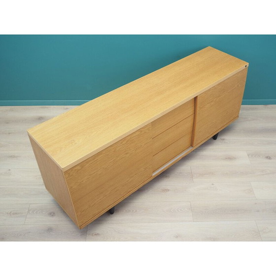 Image 1 of Essenhouten dressoir, Deens ontwerp, jaren 1990, vervaardigd door Skovby