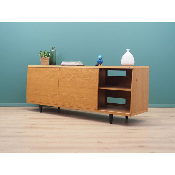 Image 1 of Essenhouten dressoir, Deens ontwerp, jaren 1990, vervaardigd door Skovby