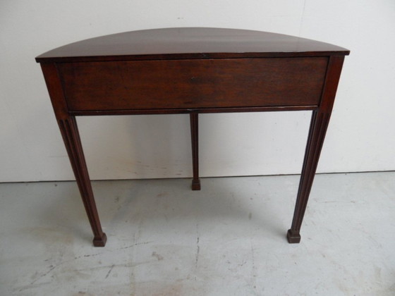 Image 1 of Vintage Mahonie Halve Maan Tafel