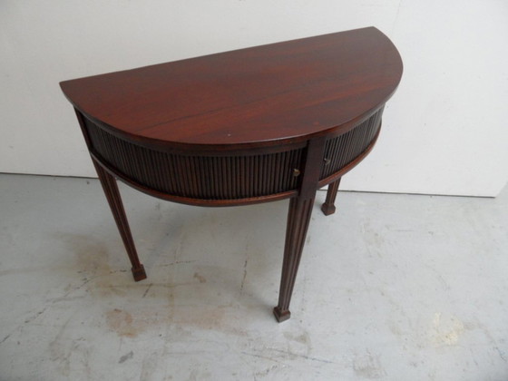 Image 1 of Vintage Mahonie Halve Maan Tafel