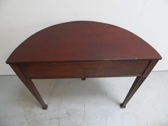 Image 1 of Vintage Mahonie Halve Maan Tafel