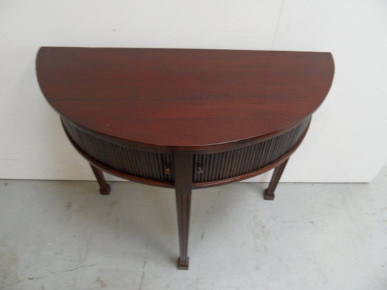 Image 1 of Vintage Mahonie Halve Maan Tafel