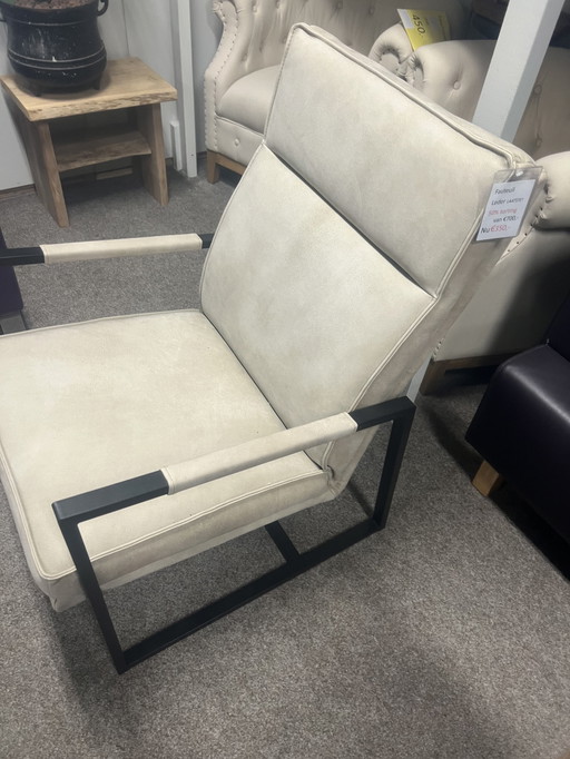 Moderne Witte Leren Relaxfauteuil – 50% Korting!