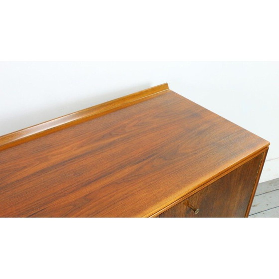 Image 1 of Mid century compact dressoir met generfd Indisch Laurier front van Robert Heritage