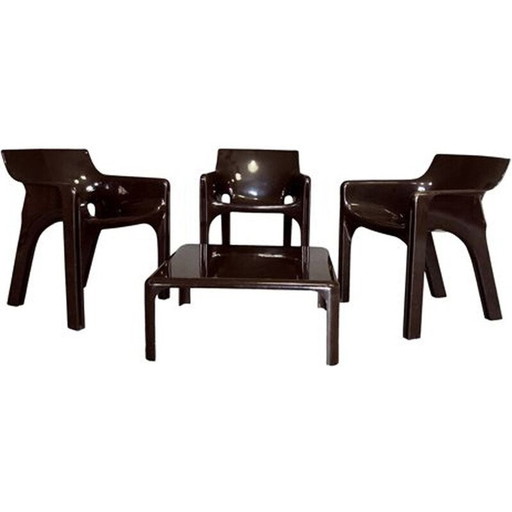 Set van 4 vintage Gaudi fauteuils en Demetrio koffietafels door Vico Magistretti voor Artemide, 1974