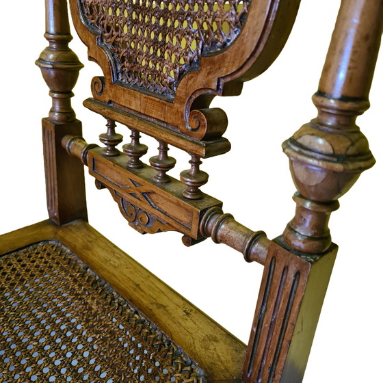 Image 1 of Stel Duitse notenhouten stoelen met webbing, circa 1880