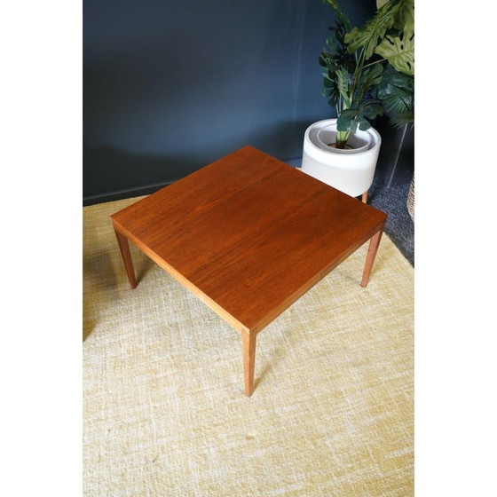 Image 1 of Mid century vierkante salontafel van teakhout, 1960