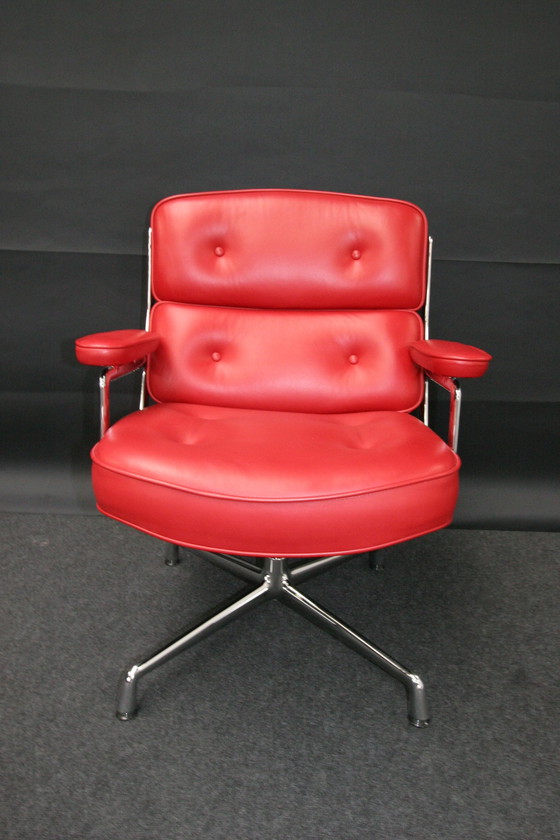 Image 1 of Vitra Lobby Chair