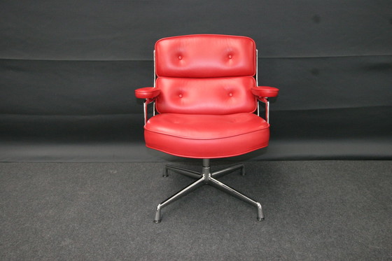 Image 1 of Vitra Lobby Chair