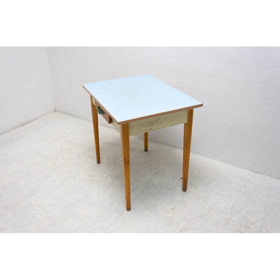 Image 1 of Mid century houten en formica bijzettafel, Tsjecho-Slowakije 1960
