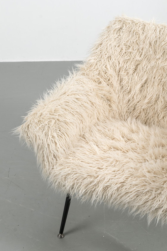 Image 1 of Vintage pluizige fauteuil