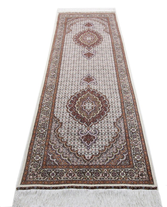 Image 1 of Origineel handgeknoopt Perzisch Tapijt Tabriz 50 Raj Fijn Met Zijde 247 X 80 Cm Topconditie Nieuw