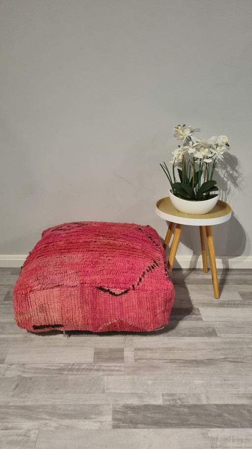 Roze Vintage Berber Poef, Marokkaanse Poef Pink