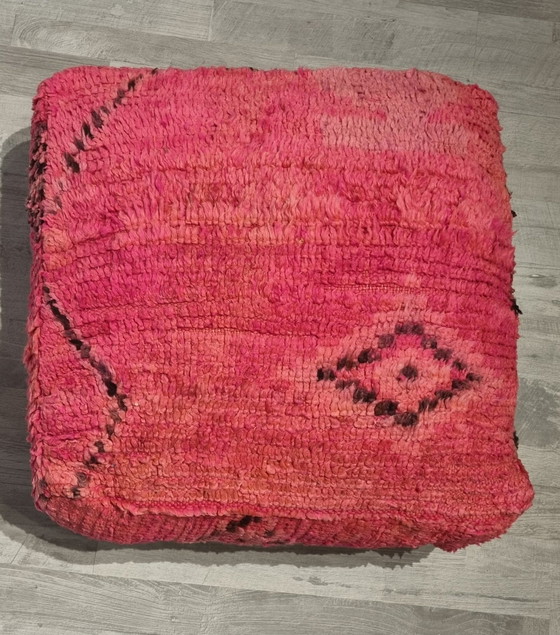 Image 1 of Roze Vintage Berber Poef, Marokkaanse Poef Pink