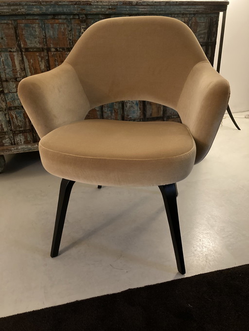 Knoll Saarinen Conference Chair Met Armleuningen