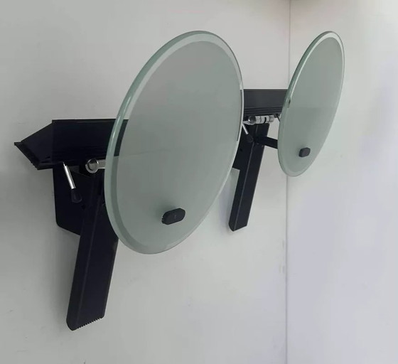 Image 1 of 2X Vintage wandlamp, zwart metaal en gezandstraald glas, Italië 1980