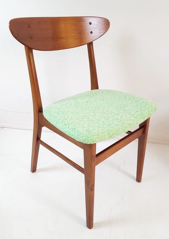 Image 1 of 5 Deense Farstrup Eetkamerstoelen | Groen Nieuw Gestoffeerd