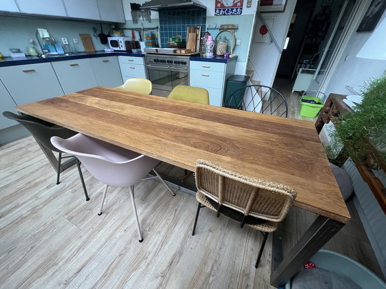 Image 1 of Vintage Eiken Tafel Met Rvs Onderstel