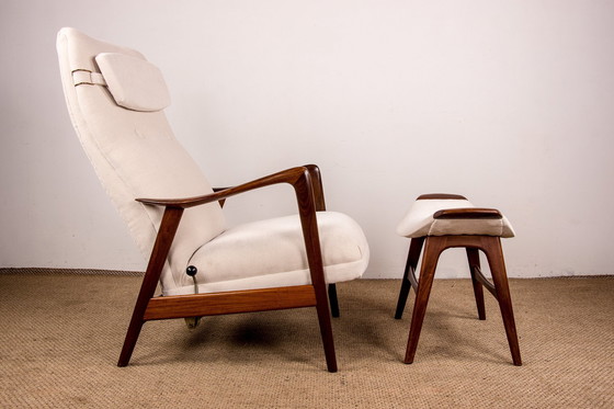 Image 1 of Grote Noorse Teakhouten Fauteuil met Ottoman van Folke Ohlsson voor Westnofa 1960
