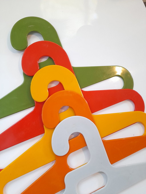 5 Space Age Vintage 70S Plastic Kleerhangers