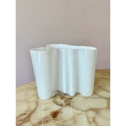 Vintage witte 3030 Savoy vaas van Alvar Aalto voor Iittala, Finland