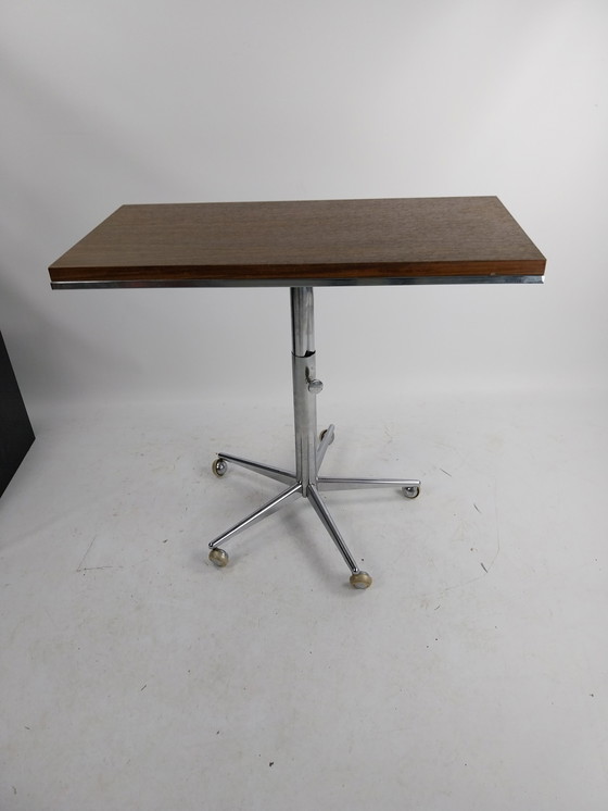 Image 1 of Midcenturymodern verstelbare tv-tafel. Maja 