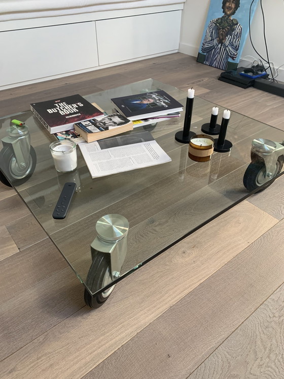 Image 1 of Salontafel Op Wielen