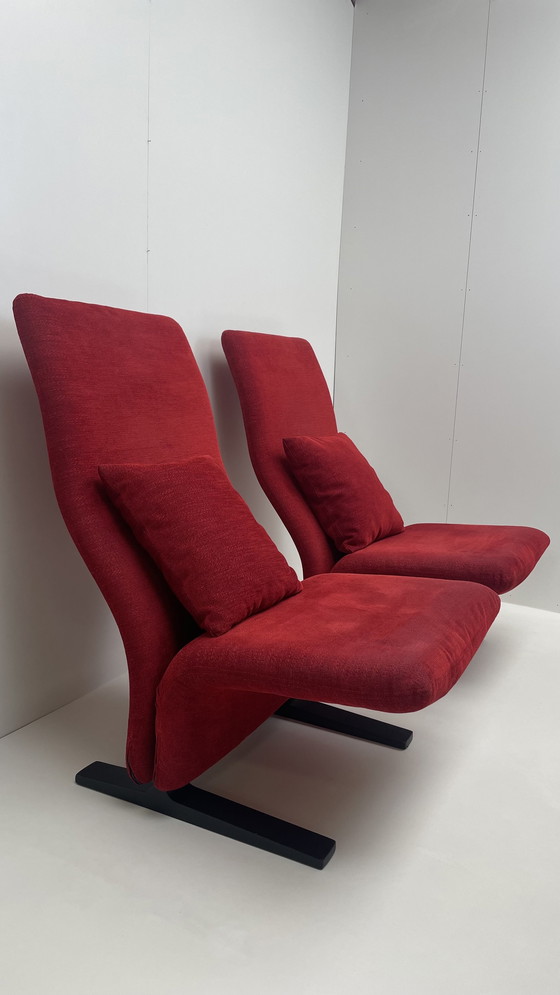 Image 1 of 2 x Artifort Concorde fauteuil kersenrode stof Pierre Paulin design