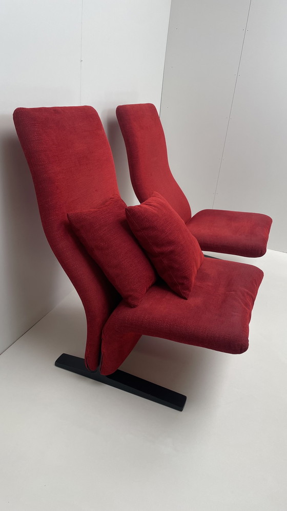 Image 1 of 2 x Artifort Concorde fauteuil kersenrode stof Pierre Paulin design