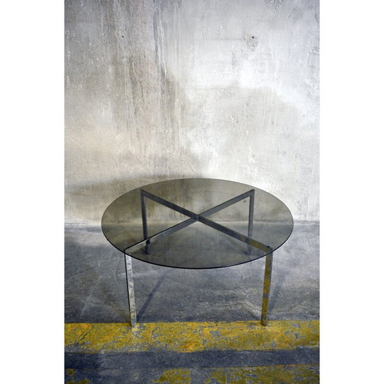 Image 1 of Ronde vintage salontafel van gerookt glas en metaal, 1960